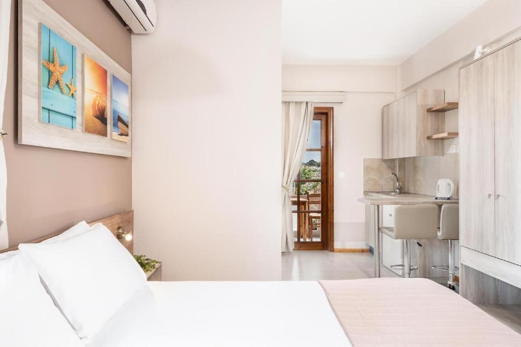 Cathrin Suites Stavros  Exterior photo