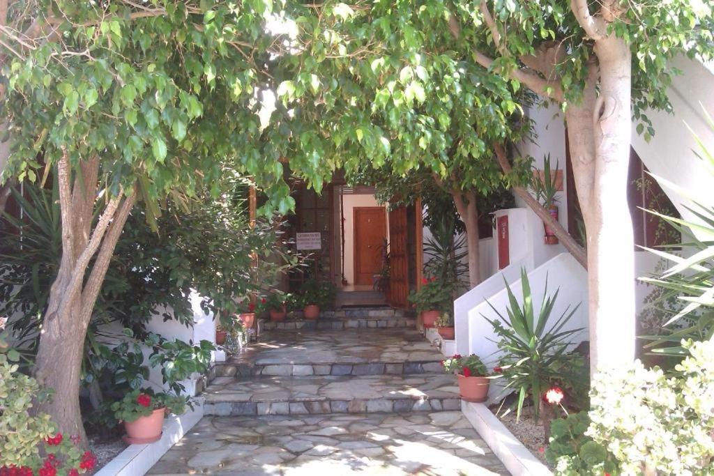 Cathrin Suites Stavros  Exterior photo