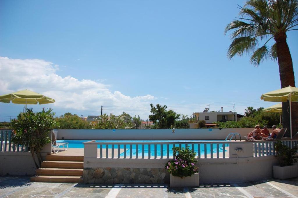 Cathrin Suites Stavros  Exterior photo