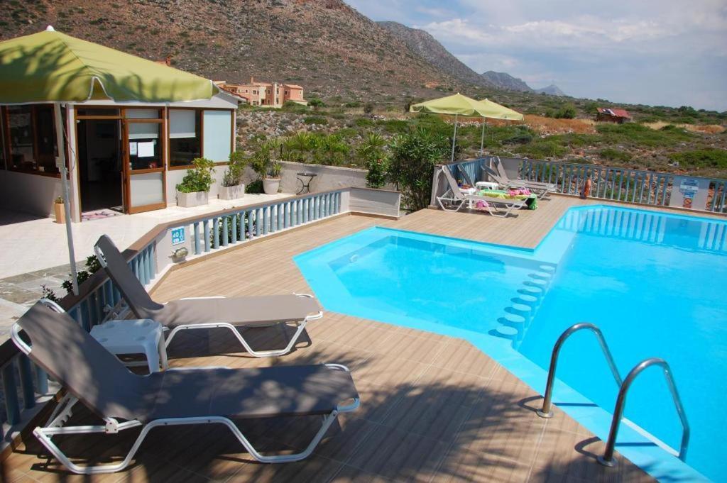 Cathrin Suites Stavros  Exterior photo