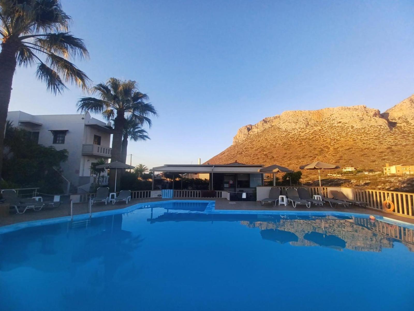 Cathrin Suites Stavros  Exterior photo