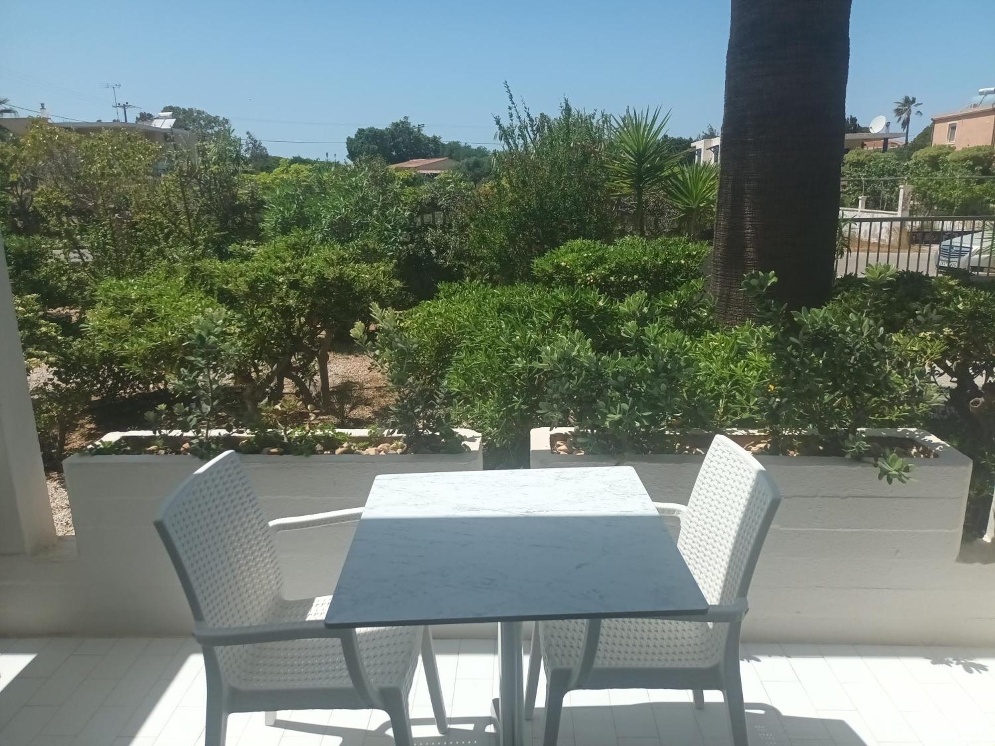Cathrin Suites Stavros  Exterior photo